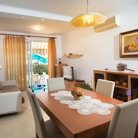 Terlevic Apartment *